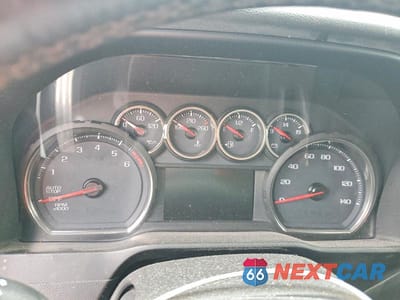 Zdjęcie 9 z 12 samochodu: 2019 CHEVROLET SILVERADO K1500 RST VIN:3GCUYEED0KG261713 - miniatura