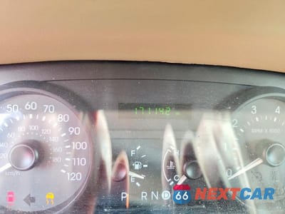 Zdjęcie 9 z 13 samochodu: 2007 MERCURY GRAND MARQUIS GS VIN:2MEFM74V27X615284 - miniatura