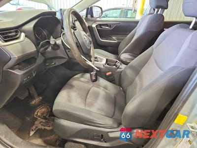 Zdjęcie 7 z 13 samochodu: 2019 TOYOTA RAV4 XLE VIN:2T3P1RFV1KC017702 - miniatura