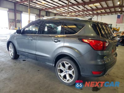 Drugie zdjęcie samochodu z przodu: 2019 FORD ESCAPE TITANIUM VIN:1FMCU0J90KUA90594 - miniatura