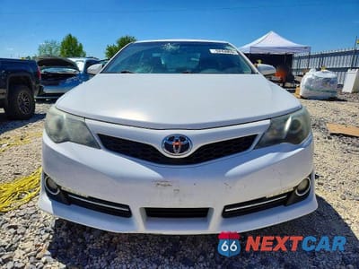 Piąte zdjęcie samochodu w środku: 2013 TOYOTA CAMRY SE VIN:4T1BF1FK8DU725684 - miniatura
