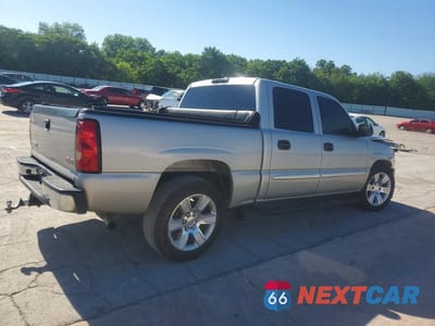 Trzecie zdjęcie samochodu z tyłu: 2005 GMC NEW SIERRA C1500 VIN:2GTEC13T851276639 - miniatura