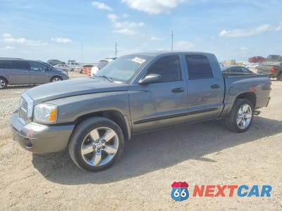 2006 DODGE DAKOTA QUAD SLT 1D7HE48N26S529559 - główne zdjęcie licytacji z USA - miniatura