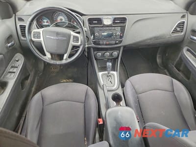 Zdjęcie 8 z 12 samochodu: 2014 CHRYSLER 200 TOURING VIN:1C3CCBBG6EN237455 - miniatura