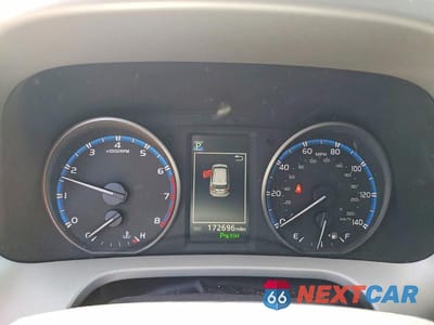 Zdjęcie 9 z 13 samochodu: 2017 TOYOTA RAV4 XLE VIN:2T3WFREV7HW360858 - miniatura