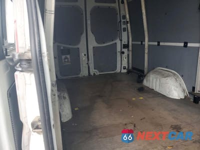 Zdjęcie 10 z 14 samochodu: 2011 MERCEDES BENZ SPRINTER 2500 DELIVERY VAN VIN:WD3PE8CB6B5604986 - miniatura