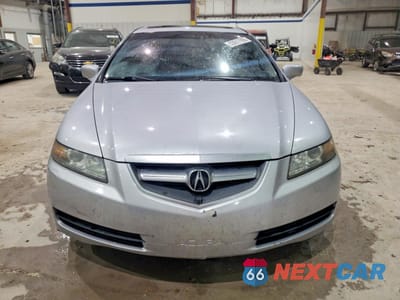Piąte zdjęcie samochodu w środku: 2004 ACURA TL VIN:19UUA66294A073539 - miniatura
