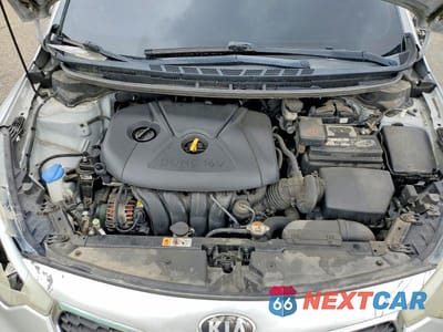 Zdjęcie 11 z 12 samochodu: 2014 KIA FORTE LX VIN:KNAFX4A60E5105242 - miniatura