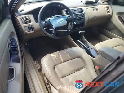 Zdjęcie 8 z 12 samochodu: 1999 HONDA ACCORD EX VIN:1HGCG2255XA017556 - miniatura