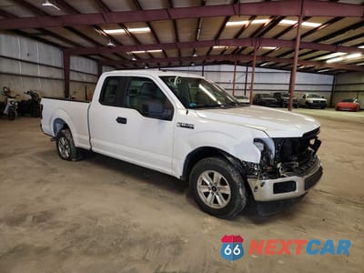Czwarte zdjęcie samochodu z boku: 2018 FORD F150 SUPER CAB VIN:1FTEX1C56JFB72983 - miniatura