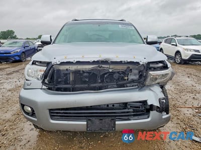 Piąte zdjęcie samochodu w środku: 2011 TOYOTA SEQUOIA PLATINUM VIN:5TDDW5G16BS054690 - miniatura