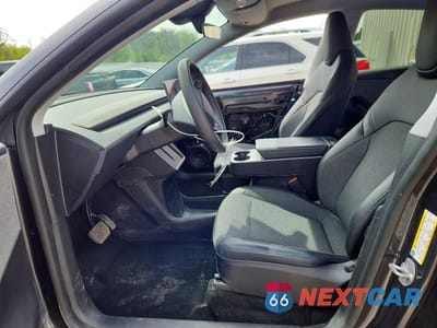 Zdjęcie 7 z 13 samochodu: 2026 TESLA MODEL Y VIN:7SAYGDED8TA597471 - miniatura