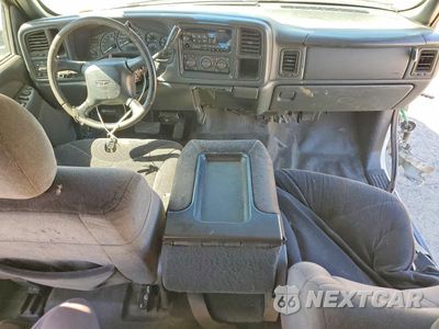 Zdjęcie 8 z 12 samochodu: 2002 GMC SIERRA VIN:1GDHC23U12F243039 - miniatura