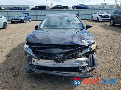 Piąte zdjęcie samochodu w środku: 2020 TOYOTA CAMRY XLE VIN:4T1F31AK0LU540867 - miniatura