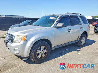 2010 FORD ESCAPE XLT 1FMCU0DGXAKD16676 - główne zdjęcie licytacji z USA - miniatura