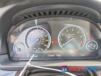 Zdjęcie 9 z 12 samochodu: 2016 BMW 528 XI VIN:WBA5A7C55GG147416 - miniatura