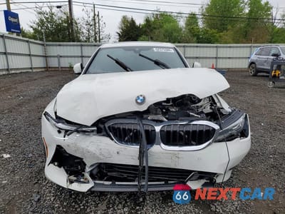 Piąte zdjęcie samochodu w środku: 2021 BMW 330I VIN:3MW5R1J04M8C01019 - miniatura
