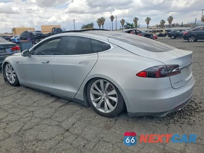 Drugie zdjęcie samochodu z przodu: 2014 TESLA MODEL S VIN:5YJSA1H1XEFP54167 - miniatura