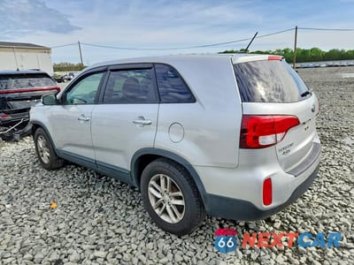 Drugie zdjęcie samochodu z przodu: 2014 KIA SORENTO LX VIN:5XYKTCA68EG538533 - miniatura