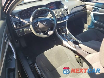 Zdjęcie 8 z 12 samochodu: 2013 HONDA ACCORD LX-S VIN:1HGCT1B38DA011413 - miniatura