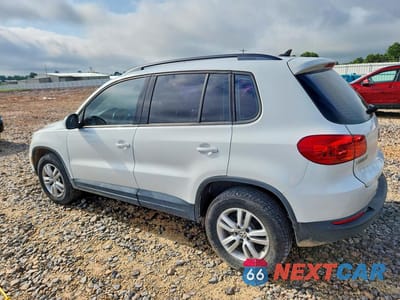 Drugie zdjęcie samochodu z przodu: 2017 VOLKSWAGEN TIGUAN S VIN:WVGAV7AX8HK027467 - miniatura