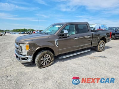 2017 FORD F250 SUPER DUTY 1FT7W2A66HEE83469 - główne zdjęcie licytacji z USA - miniatura