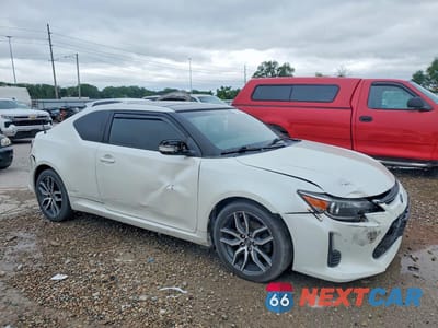 Czwarte zdjęcie samochodu z boku: 2016 SCION TC BASE VIN:JTKJF5C74GJ018216 - miniatura