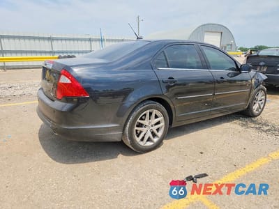 Trzecie zdjęcie samochodu z tyłu: 2010 FORD FUSION SEL VIN:3FAHP0JG5AR249699 - miniatura