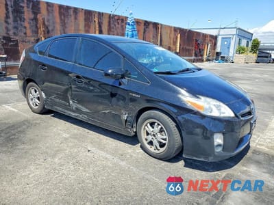 Czwarte zdjęcie samochodu z boku: 2010 TOYOTA PRIUS III VIN:JTDKN3DUXA0197270 - miniatura