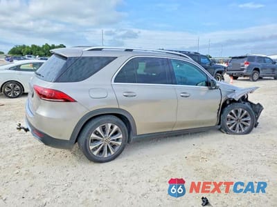 Trzecie zdjęcie samochodu z tyłu: 2021 MERCEDES-BENZ GLE 350 VIN:4JGFB4JB2MA427123 - miniatura