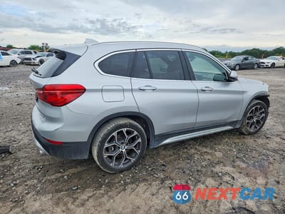 Trzecie zdjęcie samochodu z tyłu: 2021 BMW X1 XDRIVE28I VIN:WBXJG9C0XM5T99379 - miniatura
