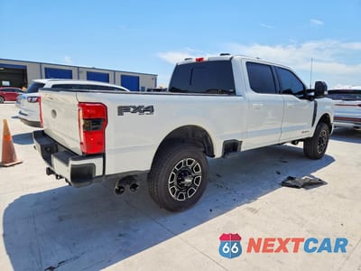 Trzecie zdjęcie samochodu z tyłu: 2024 FORD F250 SUPER DUTY VIN:1FT8W2BM6REC83646 - miniatura