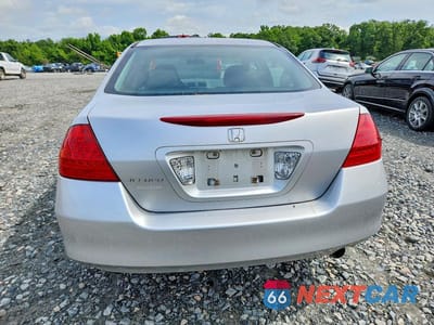 Zdjęcie 6 z 12 samochodu: 2007 HONDA ACCORD EX VIN:1HGCM56767A121589 - miniatura