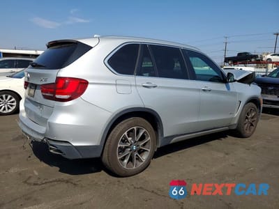 Trzecie zdjęcie samochodu z tyłu: 2018 BMW X5 SDRIVE35I VIN:5UXKR2C58J0Z14045 - miniatura