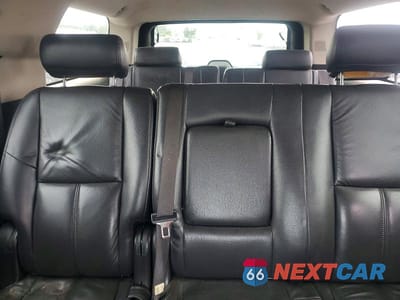 Zdjęcie 10 z 14 samochodu: 2010 CHEVROLET SUBURBAN C1500 LS VIN:1GNUCHE06AR260262 - miniatura