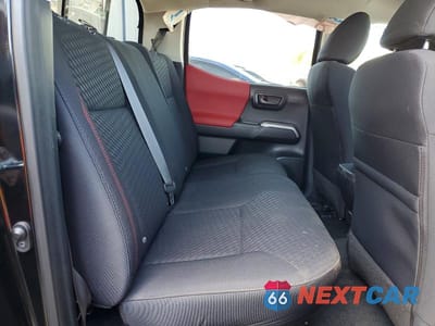 Zdjęcie 10 z 12 samochodu: 2022 TOYOTA TACOMA SR5 V6 VIN:3TMAZ5CN2NM162814 - miniatura