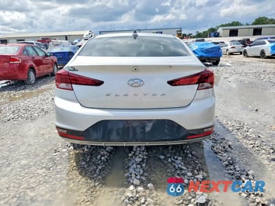 Zdjęcie 6 z 12 samochodu: 2019 HYUNDAI ELANTRA SEL VIN:5NPD84LF2KH415084 - miniatura
