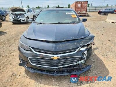 Piąte zdjęcie samochodu w środku: 2017 CHEVROLET MALIBU LT VIN:1G1ZE5ST7HF117234 - miniatura