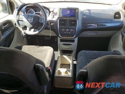 Zdjęcie 8 z 13 samochodu: 2012 DODGE GRAND CARAVAN SE VIN:2C4RDGBG9CR204207 - miniatura