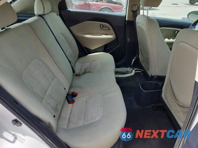 Zdjęcie 10 z 12 samochodu: 2013 KIA RIO LX VIN:KNADM5A39D6307713 - miniatura