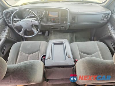 Zdjęcie 8 z 13 samochodu: 2004 CHEVROLET SILVERADO C1500 VIN:1GCEC19VX4Z185824 - miniatura