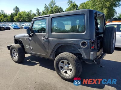 Drugie zdjęcie samochodu z przodu: 2016 JEEP WRANGLER SPORT VIN:1C4AJWAG3GL296172 - miniatura
