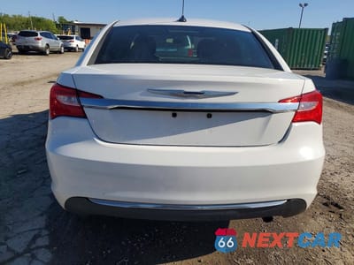 Zdjęcie 6 z 12 samochodu: 2014 CHRYSLER 200 LX VIN:1C3CCBAB7EN143459 - miniatura