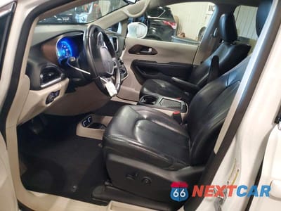 Zdjęcie 7 z 14 samochodu: 2017 CHRYSLER PACIFICA TOURING L PLUS VIN:2C4RC1EG2HR599706 - miniatura