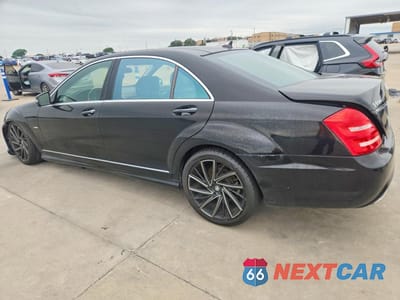 Drugie zdjęcie samochodu z przodu: 2012 MERCEDES-BENZ S 550 VIN:WDDNG7DB9CA422102 - miniatura