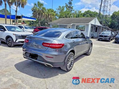 Czwarte zdjęcie samochodu z boku: 2018 MERCEDES-BENZ GLC COUPE 300 4MATIC VIN:WDC0J4KBXJF314623 - miniatura