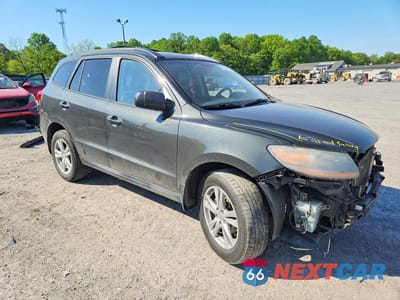 Czwarte zdjęcie samochodu z boku: 2010 HYUNDAI SANTA FE SE VIN:5NMSHDAG8AH358615 - miniatura