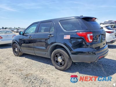 Drugie zdjęcie samochodu z przodu: 2017 FORD EXPLORER POLICE INTERCEPTOR VIN:1FM5K8AR0HGC25531 - miniatura