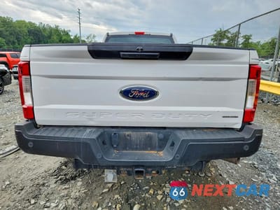 Zdjęcie 6 z 12 samochodu: 2019 FORD F350 SUPER DUTY VIN:1FT8X3B65KEF52598 - miniatura