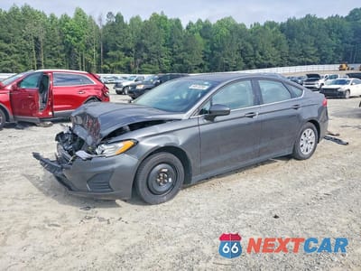 2020 FORD FUSION S 3FA6P0G72LR238399 - główne zdjęcie licytacji z USA - miniatura